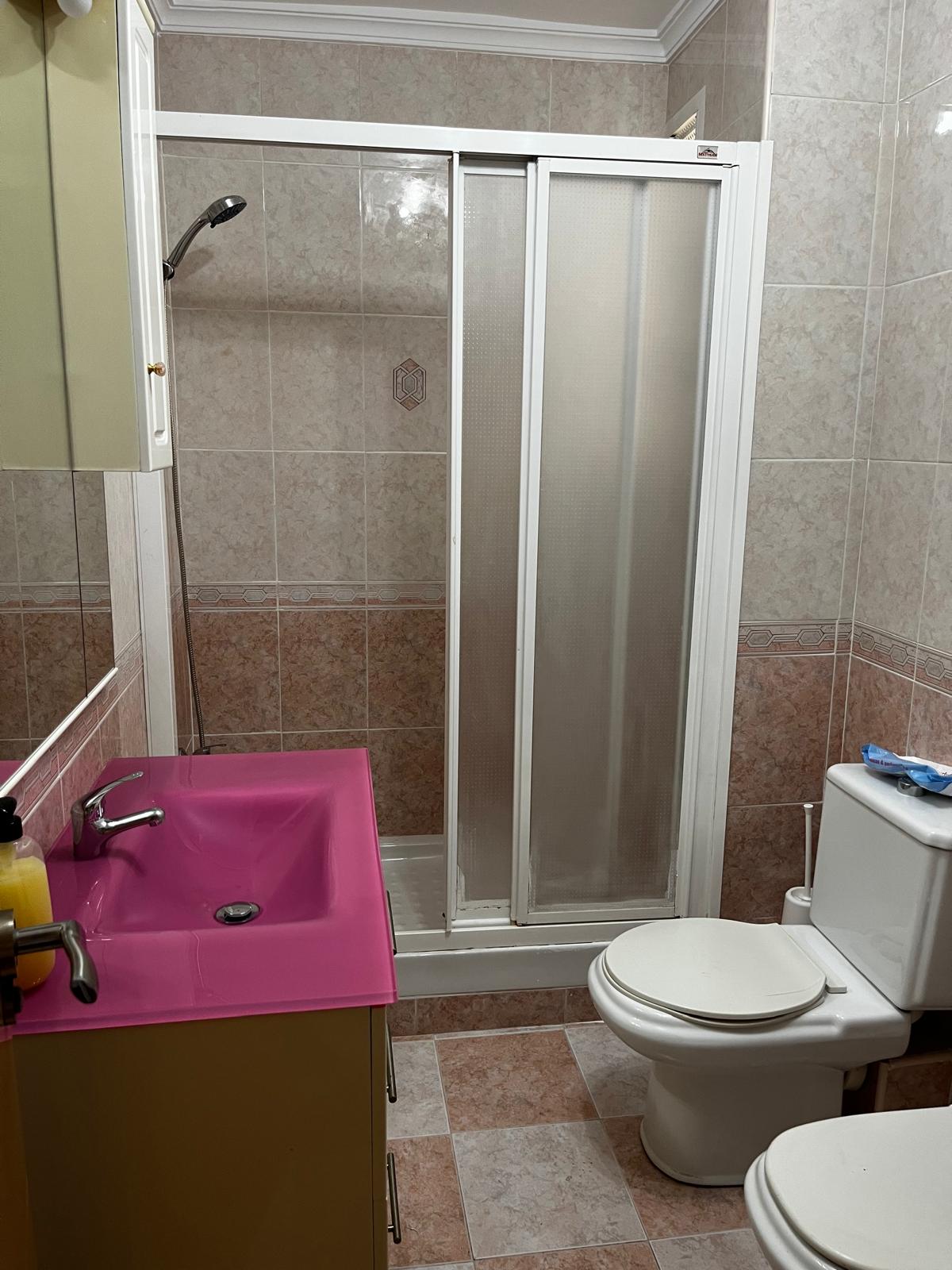 Piso en málaga sólo para compañeros. foto 3