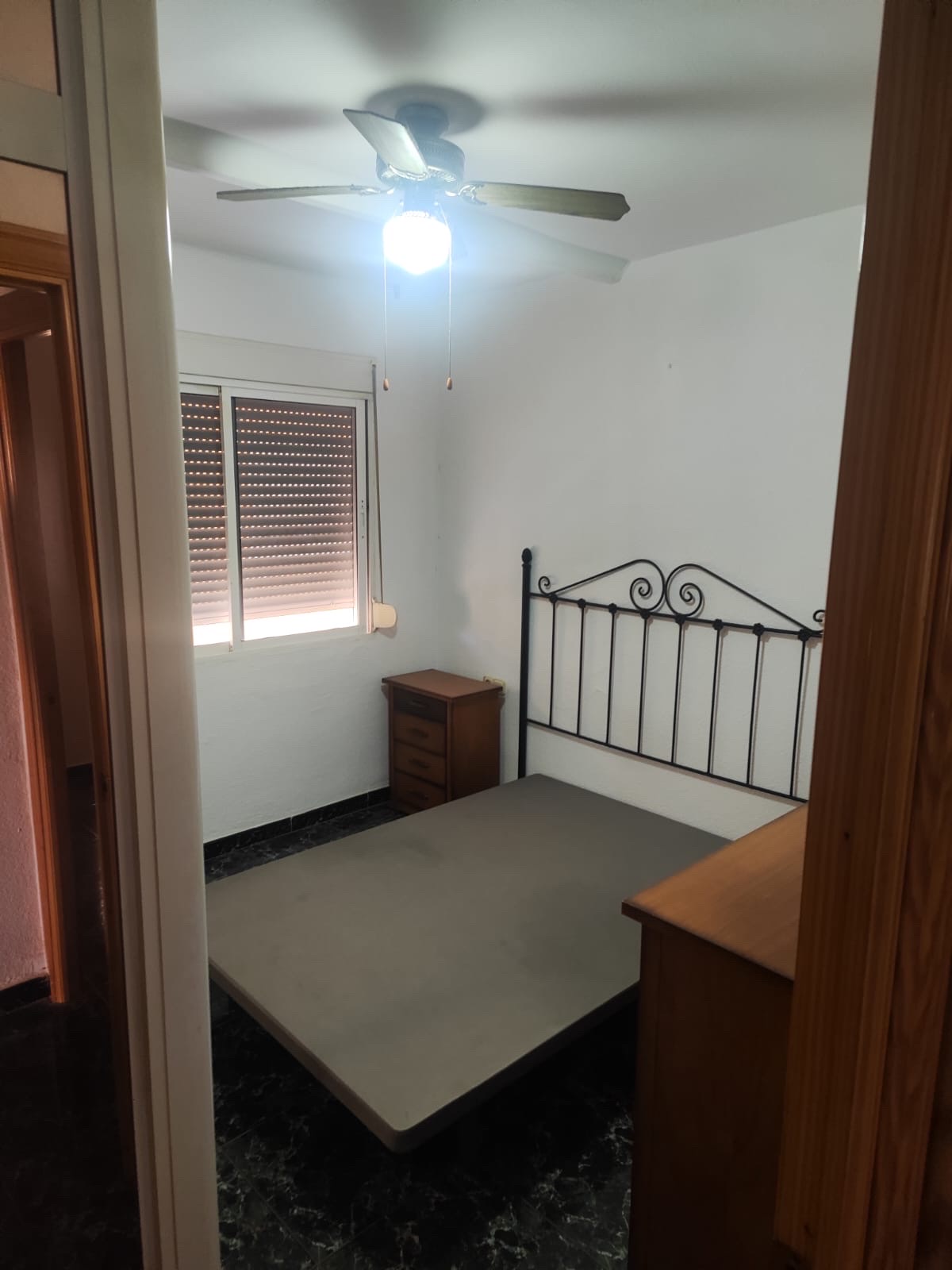 Se alquila  piso de 84 m² situado en el barrio de la Princesa, una de las zonas más demandadas de Málaga por su excelente ubicación y todos los servicios a su alcance. foto 6