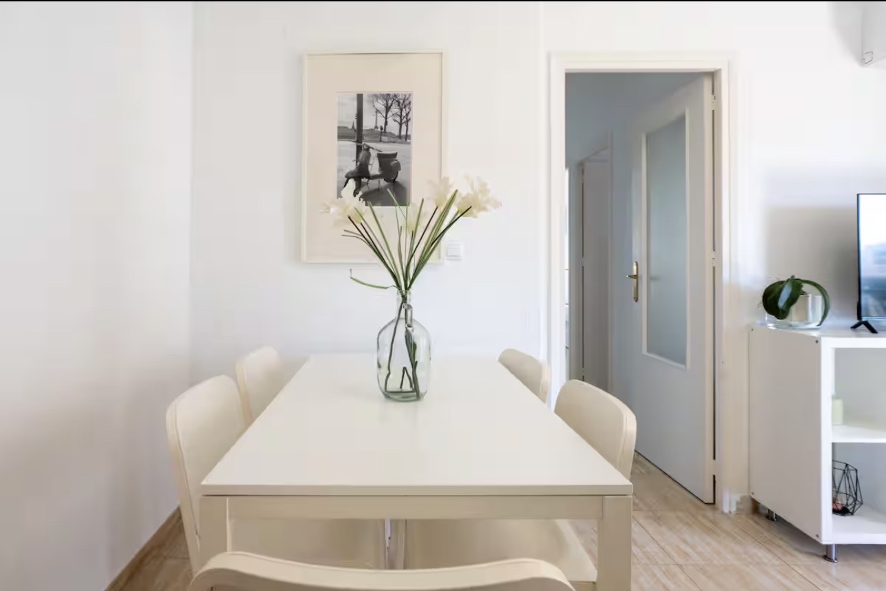 Piso de tres habitaciones en Marbella foto 4