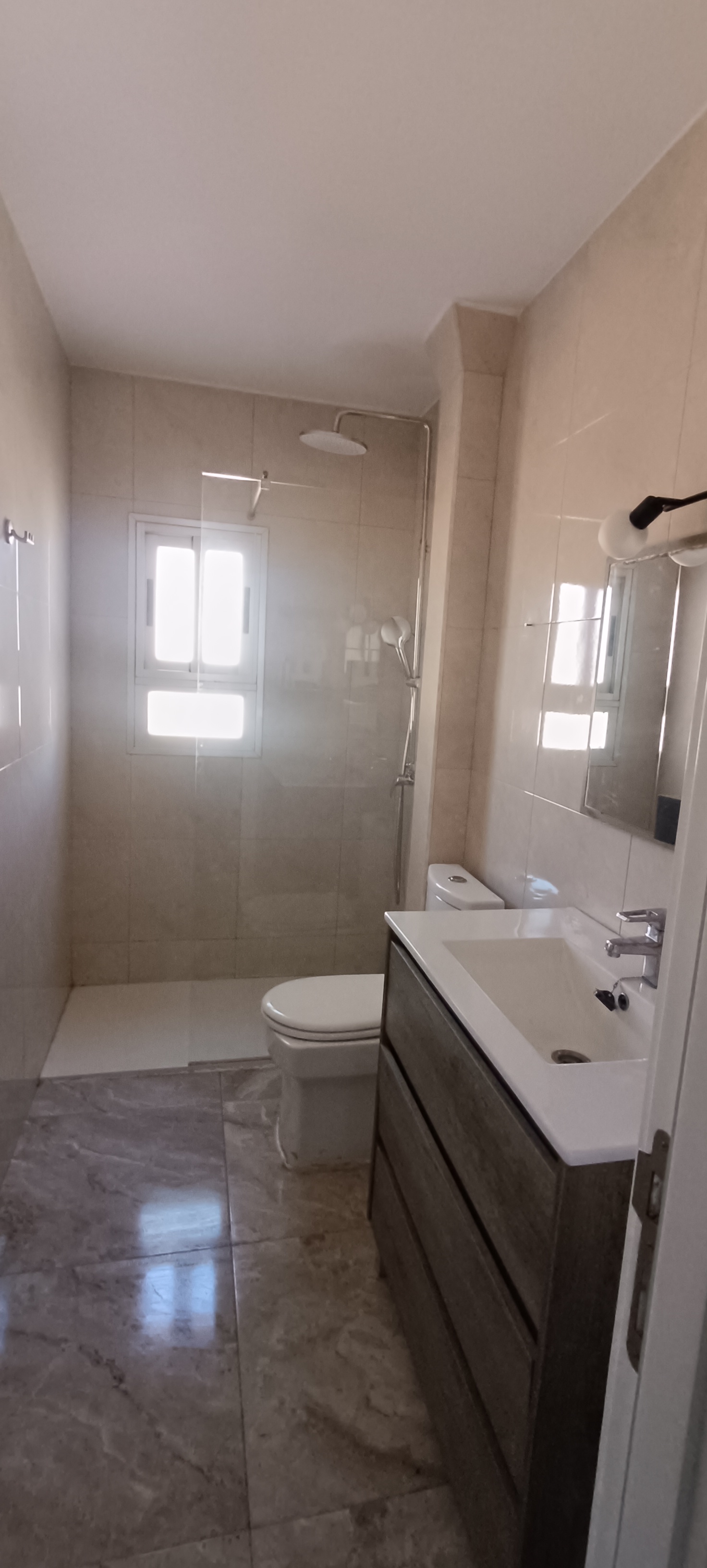 SE ALQUILAN HABITACIONES TODO INCLUIDO foto 5